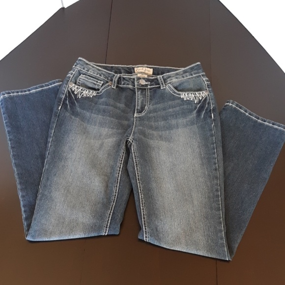 Earl Mid Rise Dark Wash Embellished Jeans … - Picture 2 of 6